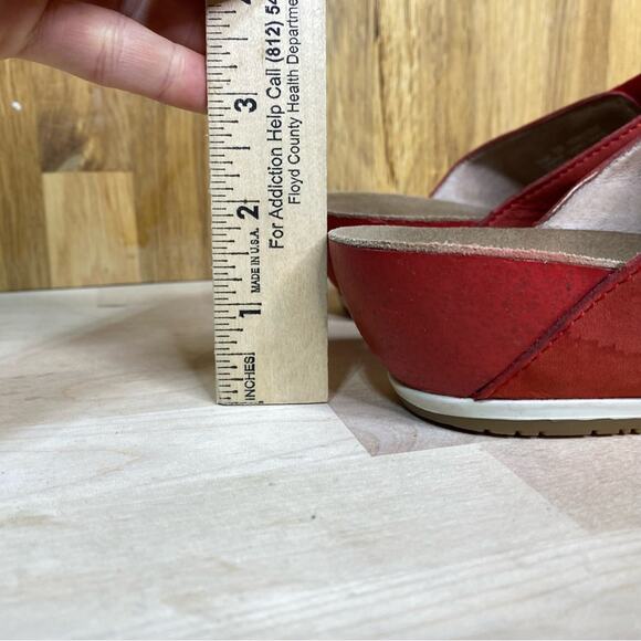 Dansko Vienna Tomato Milled Nubuck Two Strap Mini Wedge Slide Sandal 39 - Picture 8 of 9